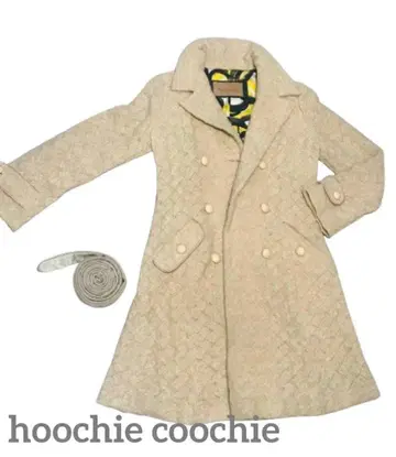 크림색 더블 브레스트 롱 코트