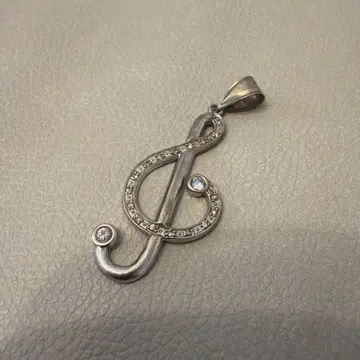 [ 10k 화이트 골드 ] 음표 펜던트 탑