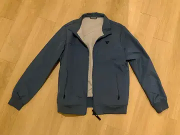 GUESS 파랑 집업 자켓 (하이넥 가능)