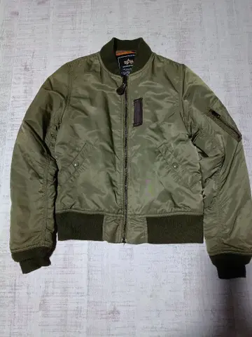 MA-1 자켓 올리브 그린