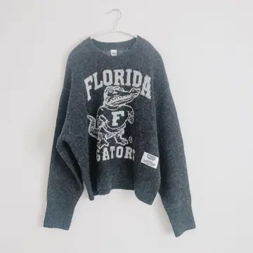 새상품! DISCUS x FLORIDA 더블 자카드 니트 차콜 그레이