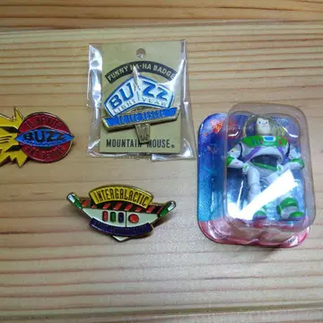 버즈 라이트이어 핀 배지 피규어 세트