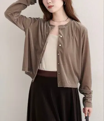 크루넥 시어 벨로아 가디건