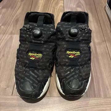 Reebok Instapump Fury 블랙 6.5