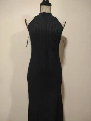 2 컨디션 최상 아돌포 도밍게스 슬리브리스 니트 원피스