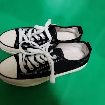 퍼블릭 가든 통굽 스니커즈 23cm