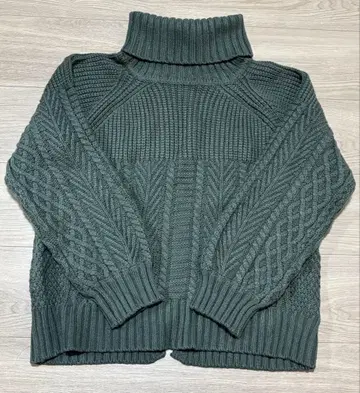 BEAMS HEART 터틀넥 니트 스웨터