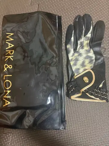 MARK & LONA 골프 그로브 블랙 레오파드