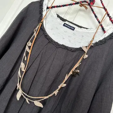 [ Kanmi. ] 가죽 가죽끈 레이스 비둘기 비둘기 이소재 목걸이