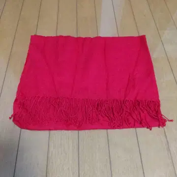 빨간색 프린지 스톨