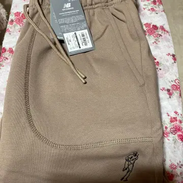 뉴발란스 조거 팬츠 M 베이지 오타니 선수 콜라보 상품