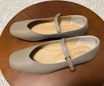 [ 새상품*미사용 ] 펌프스 그레이지