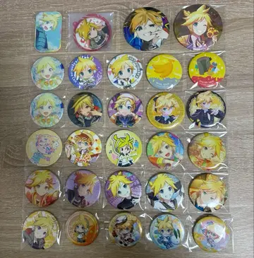 카가미네 렌 캔뱃지 29개