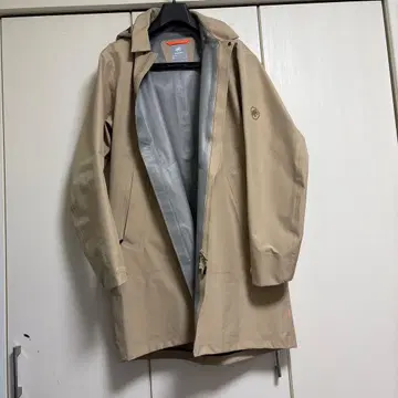 MAMMUT(마무트) 고어텍스 코트, 후드 부착