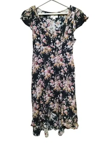 꽃무늬 V넥 반팔 무릎 기장 원피스