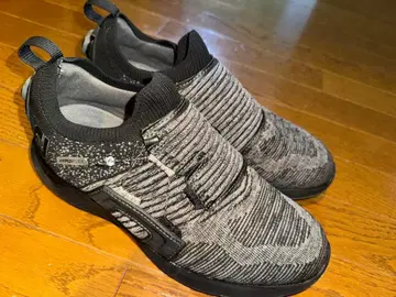 골프화 USA 9 (27cm) 블랙/그레이