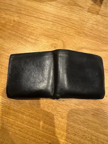 APC 가죽 접이식 지갑 블랙