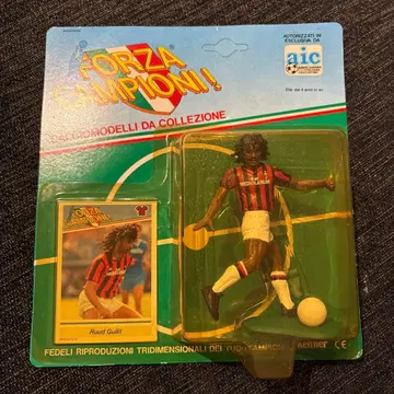 AC 밀란 루트 프릿츠 피규어 & 카드 케너사