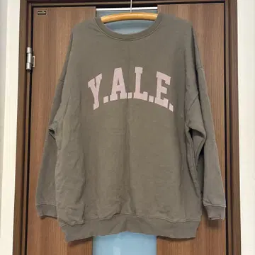 시뇽 Y.A.L.E. 그레이 크루넥 트레이닝복