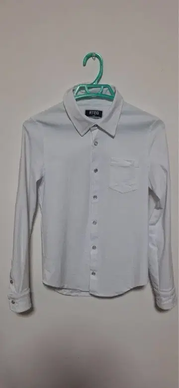 [ 새상품급 ] RTEG 화이트 셔츠 긴팔 캐주얼 심플 아담스 저글러