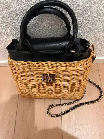 다리치 스퀘어 썸머 바스켓 백 숄더 블랙
