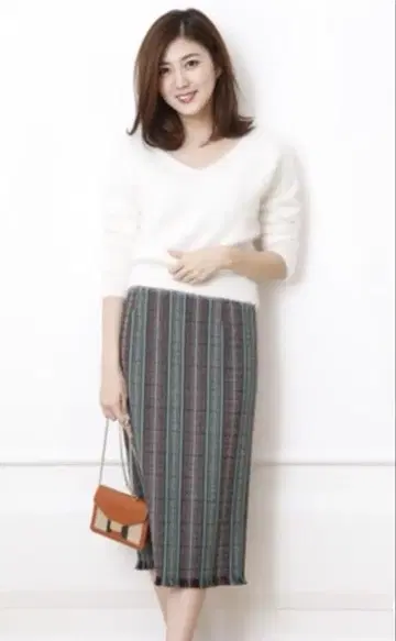 마이 스트라다 밑단 프린지 타이트 스커트 새상품급