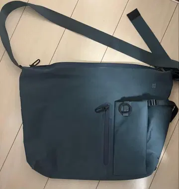 블루노 숄더 백 BRUNO