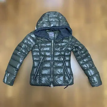 DUVETICA 다운 자켓 여성용 40(S 사이즈)