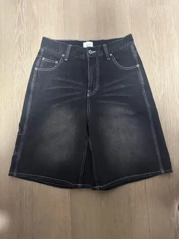 BlessU 다크 데님 숏팬츠