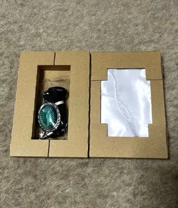 진격의 거인 23권 한정판 리바이의 스카프 & 엘빈의 루프 타이 특장판