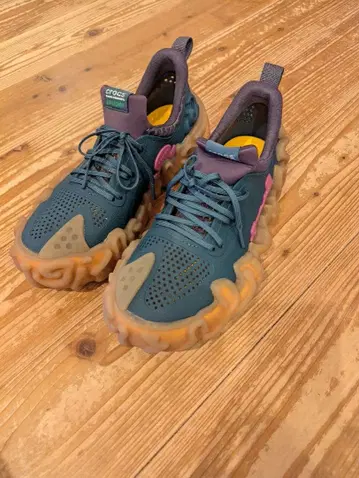 크록스 살레헤뱀버리 x 주니퍼 타로