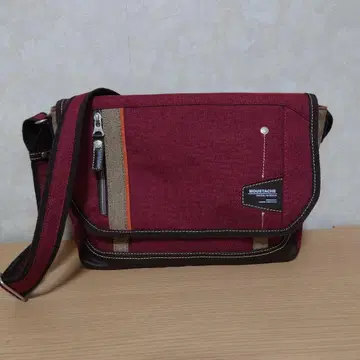 MOUSTACHE 숄더백 L