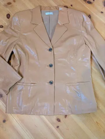 베이지 가죽 블레이저