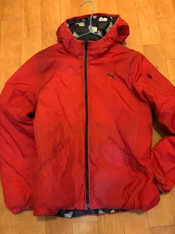 PUMA 리버서블 다운 자켓 레드 x 카모 패턴 남성용 M 사이즈