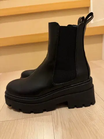 블랙 사이드 고어 부츠 통굽