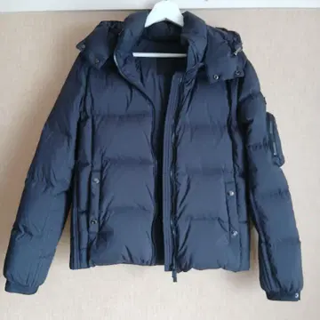 새상품급 타트라스 벨보 다운 자켓 네이비