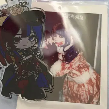 마큐로 아이사키 유우리 폴라로이드 아크링 키링