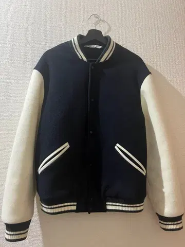 ZARA 바시티 자켓