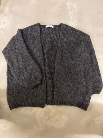 북유럽의 생활 잡화점 TRICOTS JEAN MARC 다크 그레이 가디건