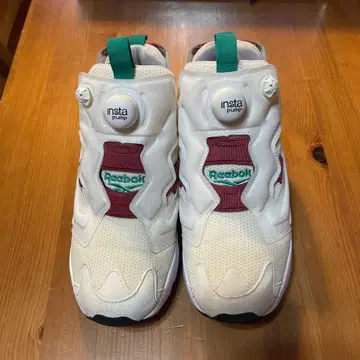 Reebok 인스타 펌프 스니커즈