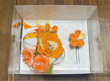 성인식 오렌지 머리 장식