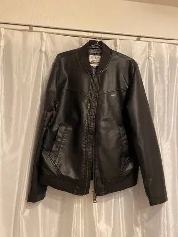 [ 미사용 새상품 ] GUESS 가죽 자켓