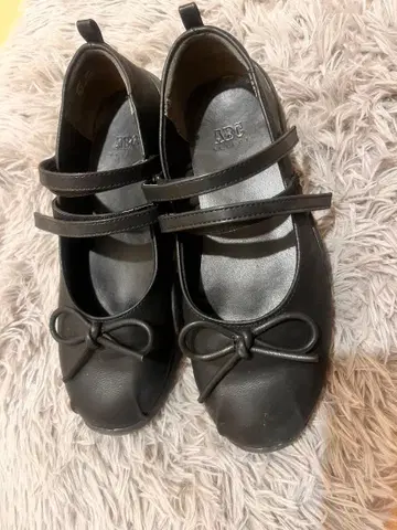 ABC마트 펌프스 블랙 리본