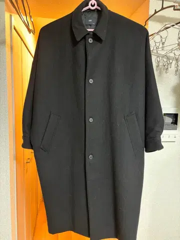 HARE 스텐카라 코트 블랙