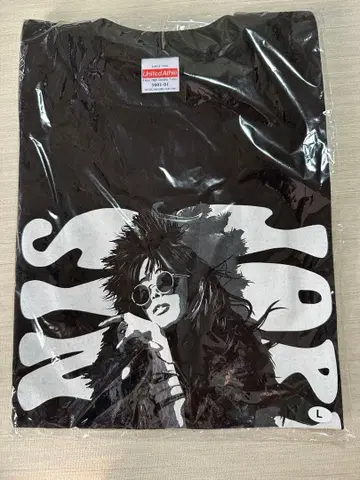 아이나 지 엔드 T셔츠 L사이즈