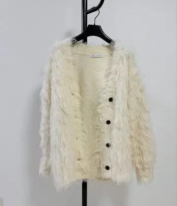 나노 유니버스 롱 샤기 니트 가디건 아이보리