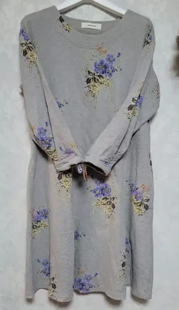 루즈한 사이즈 SUPER HAKKA 꽃무늬 스웨트 원피스