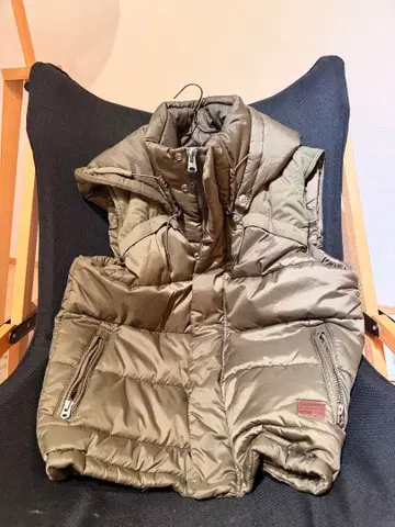 새상품급 G-STAR RAW 후드 부착 다운 베스트 M 올리브