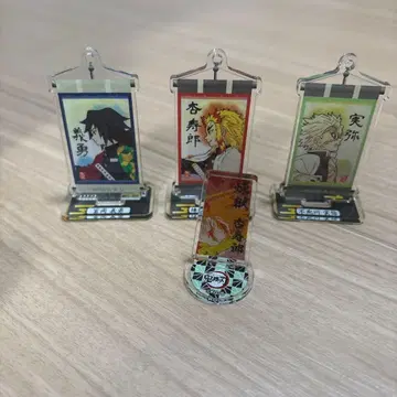 아크릴 스탠드 4체 세트