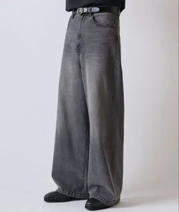 [ 거의 새상품 ] Lui's 엘리펀트 데님 30사이즈